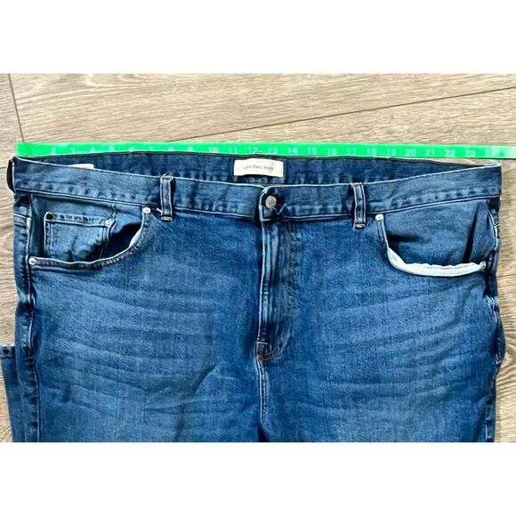 Calvin Klein Relaxed Straight Leg Jeans Size 48x30 - Picture 6 of 8